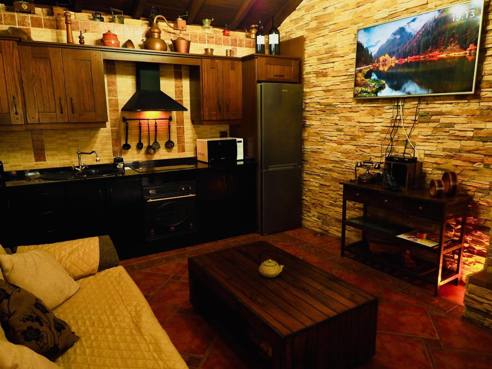 Holiday House Cruz De Tierno Agulo Esterno foto